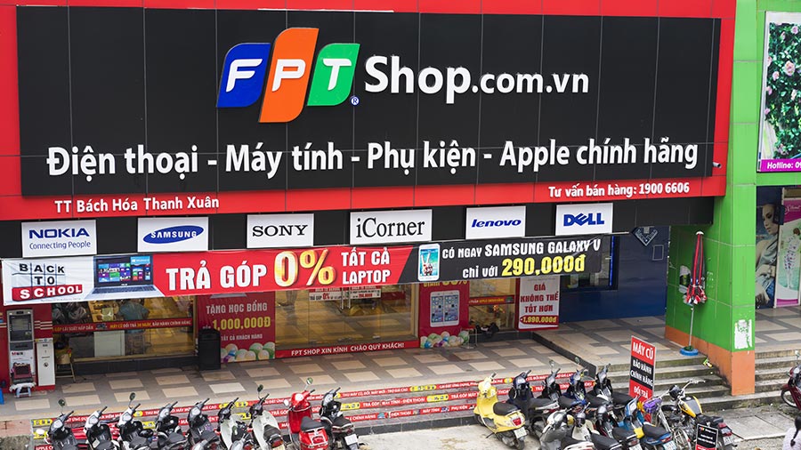 Tại sao bảng hiệu mica lại được ưa chuộng trong ngành quảng cáo? Cách bảng hiệu mica nâng tầm thương hiệu của bạn
