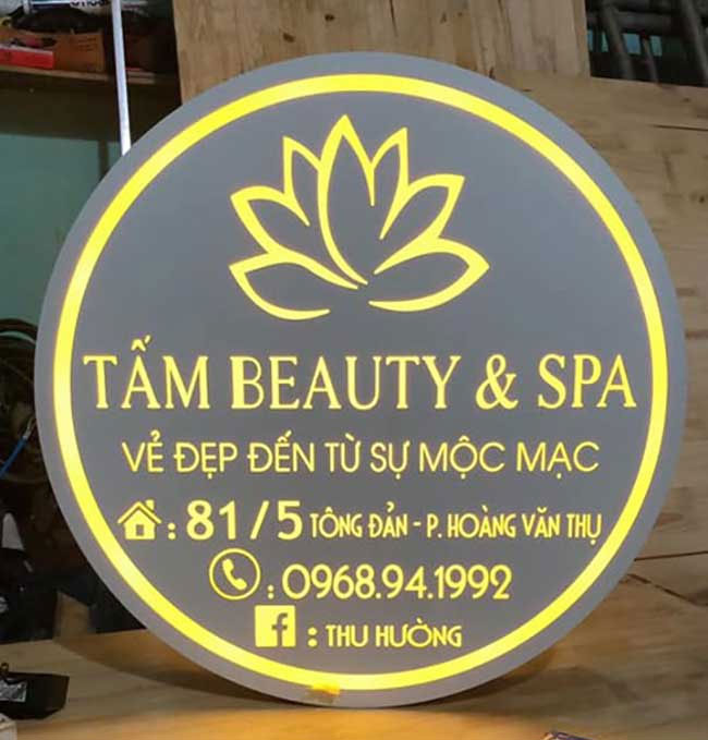 Xu Hướng Thiết Kế Biển LED Vẫy Spa Năm 2024
