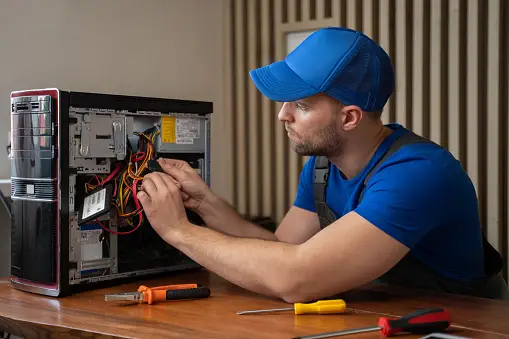 Tại Sao Bạn Cần Dịch Vụ Sửa Máy Tính Chuyên Nghiệp