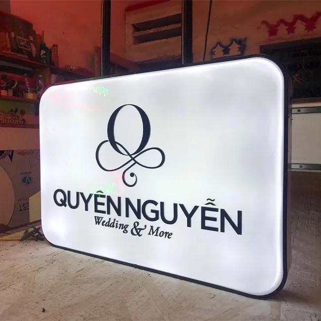 Bảng giá làm biển vẫy vuông tại Quảng Cáo 24H