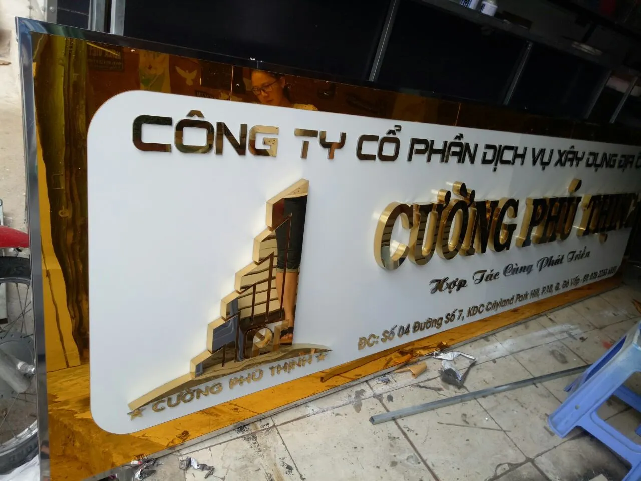 Lợi ích khi sử dụng dịch vụ làm biển công ty chữ nổi tại Quảng Cáo 24H