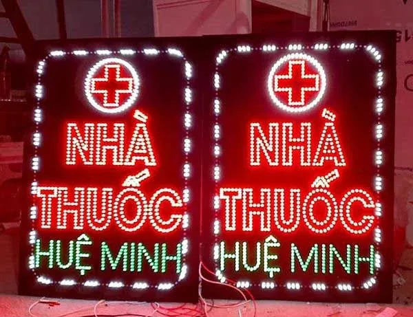 Tư vấn bảo quản và sử dụng biển led nhà thuốc hiệu quả