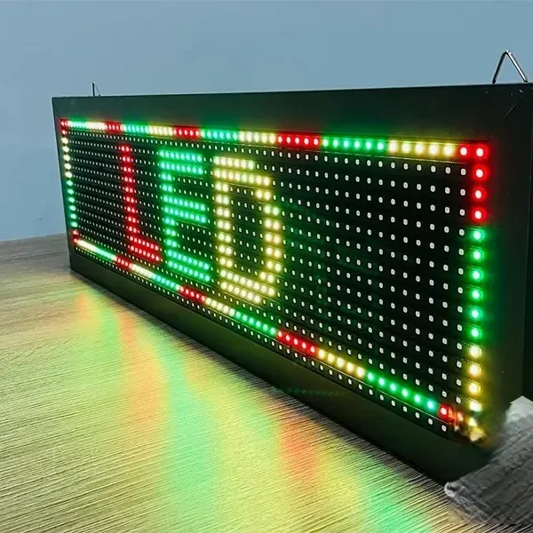 Ưu điểm khi sử dụng dịch vụ làm biển led ma trận 3 màu tại Quảng Cáo 24H