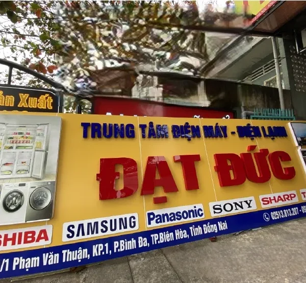 Bảng hiệu alu có khả năng chống chọi tốt với mọi điều kiện thời tiết khắc nghiệt như mưa, nắng, gió bão