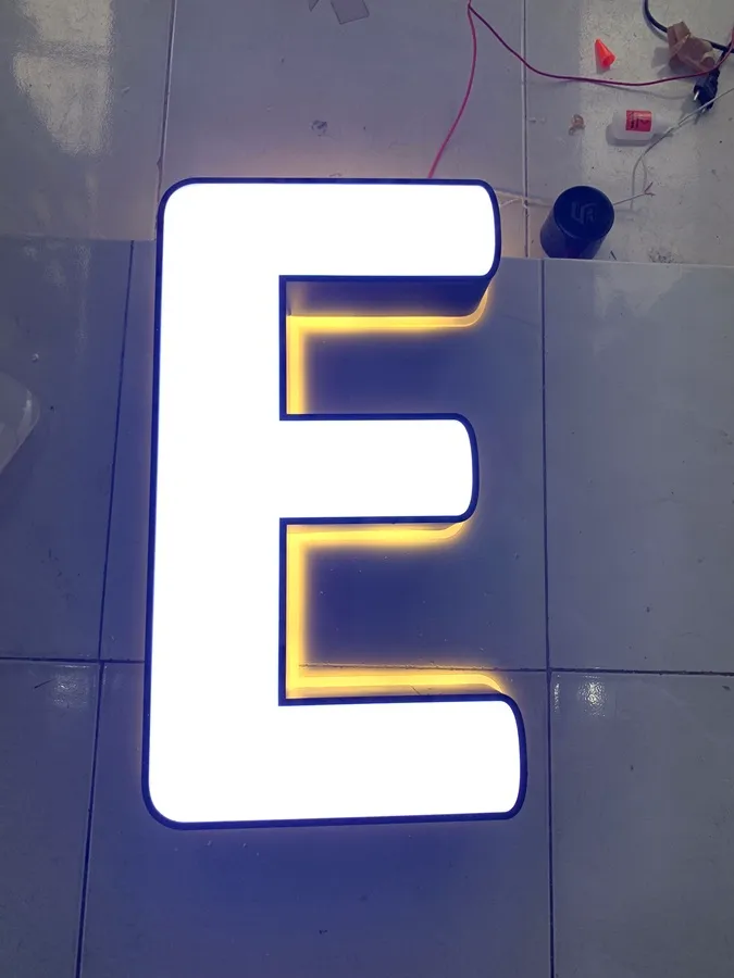 Các loại chữ mica phổ biến tại Quảng Cáo 24h