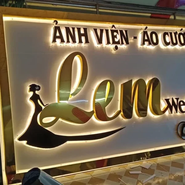 Dịch vụ làm Chữ Nổi Led Hắt Sáng Chân theo yêu cầu với mức giá cạnh tranh nhất