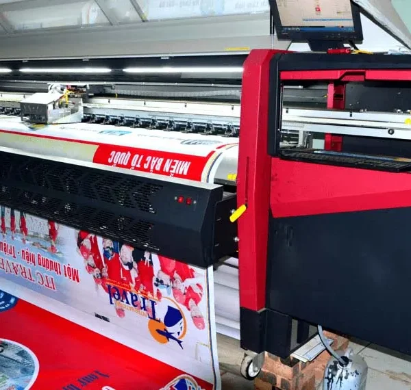 Một mẫu in bạt 2 da đẹp không chỉ thu hút ánh nhìn mà còn truyền tải hiệu quả thông điệp quảng cáo của doanh nghiệp