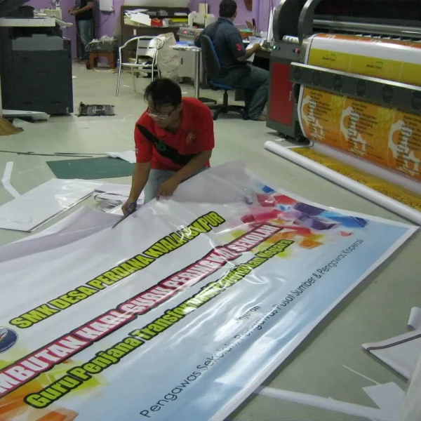 Quảng Cáo 24h sở hữu kho mẫu thiết kế phong phú với hàng ngàn mẫu in bạt hilex đẹp cho nhiều ngành nghề khác nhau