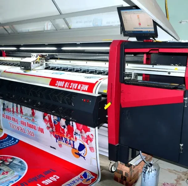 Dịch vụ in bạt hilex theo yêu cầu của Quảng Cáo 24h được ứng dụng rộng rãi trong nhiều lĩnh vực