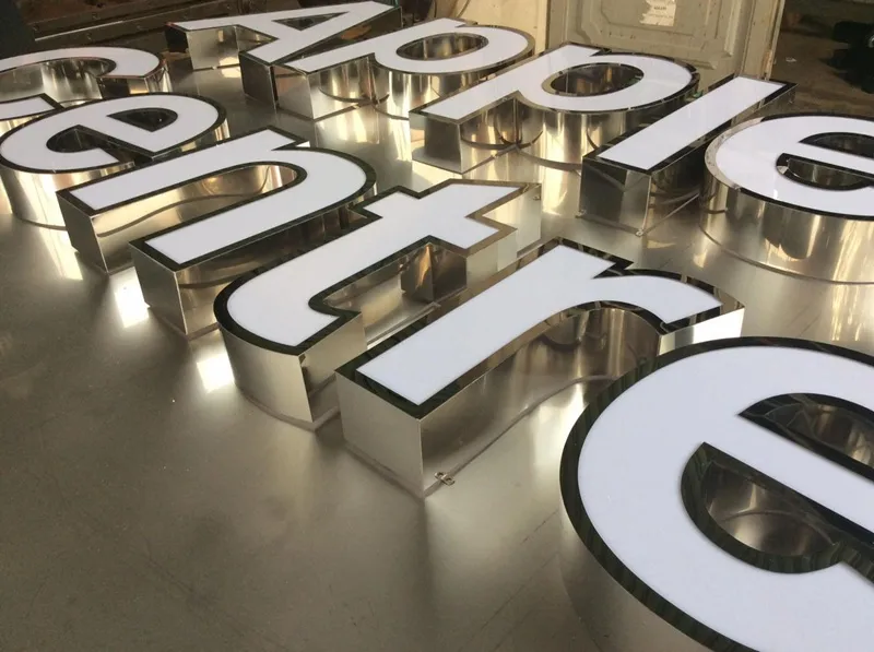 Mẫu chữ inox mặt mica đẹp