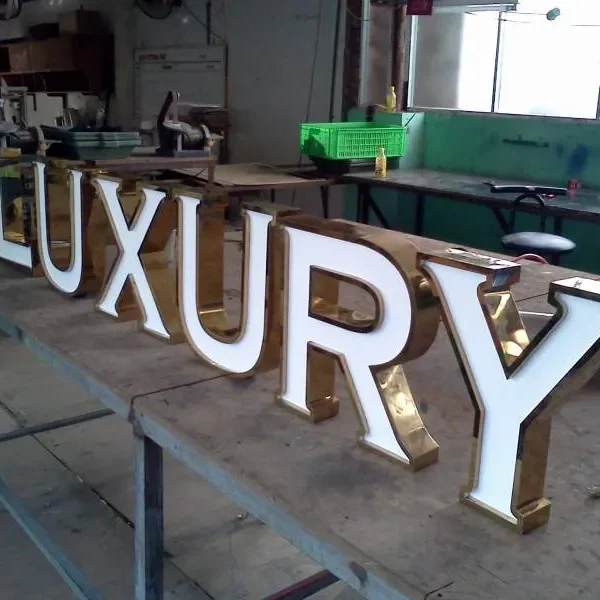 Năm 2025 chứng kiến nhiều xu hướng mới trong lĩnh vực thiết kế chữ nổi