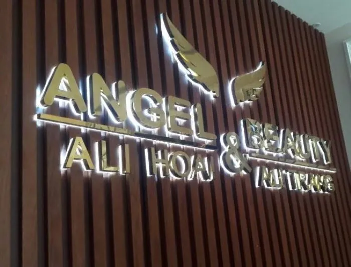 Quảng Cáo 24h cam kết mang đến những sản phẩm chữ inox hắt sáng chân chất lượng cao