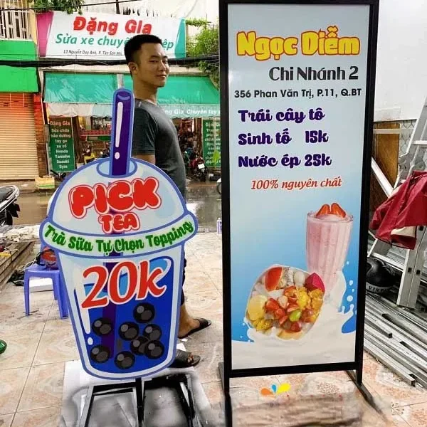 Quảng Cáo 24h cung cấp đa dạng mẫu bảng hiệu quán trà sữa đẹp phù hợp với nhiều phong cách kinh doanh khác nhau
