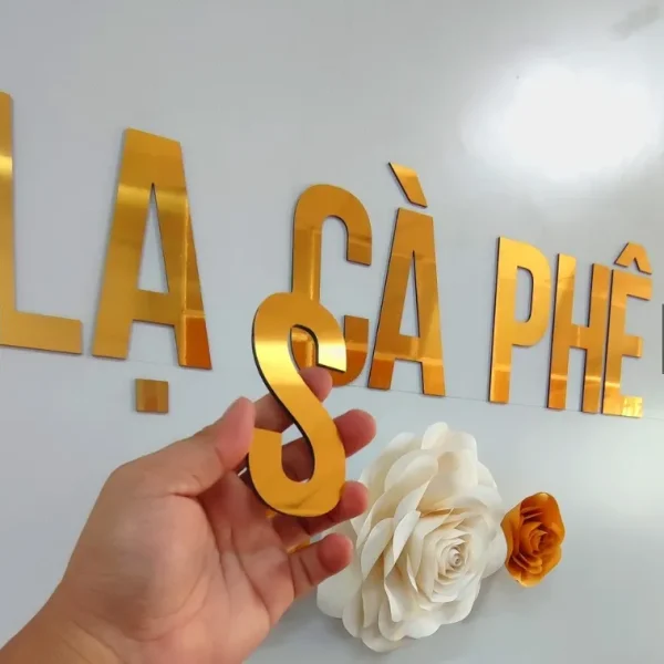 Quảng Cáo 24h sẽ tiến hành lắp đặt biển chữ nổi alu tại vị trí đã thống nhất