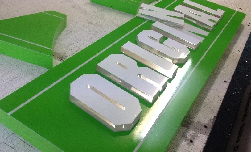 Quảng Cáo 24h tự hào mang đến quy trình làm chữ alu chuyên nghiệp