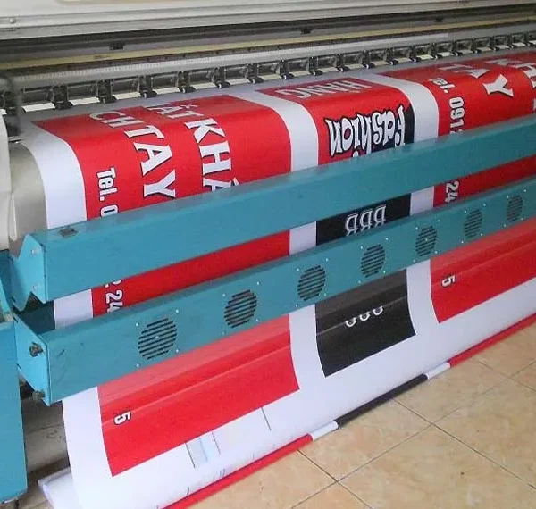 Quy trình in phông bạt tại Quảng Cáo 24h bắt đầu bằng việc tư vấn và lấy thông tin chi tiết về yêu cầu của khách hàng