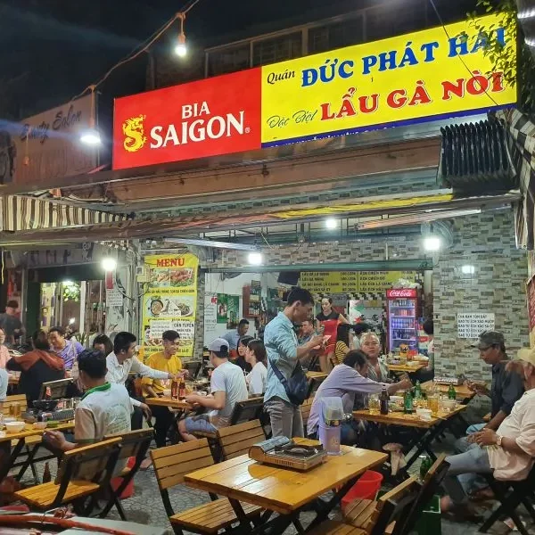 Thị trường làm bảng hiệu quán nhậu hiện nay vô cùng đa dạng với nhiều loại vật liệu