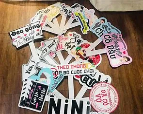 Hashtag Cam Tay Dam Cuoi innhanh.pro .vn52