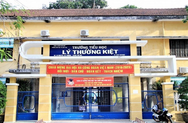 Thi Công Bảng Hiệu Trường Học Đẹp, Ấn Tượng