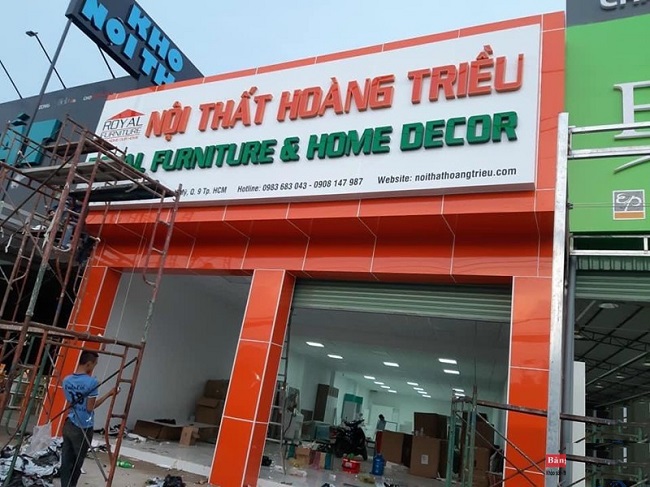 bien-quang-cao-noi-that-alu bảng hiệu alu chữ nổi nội thất